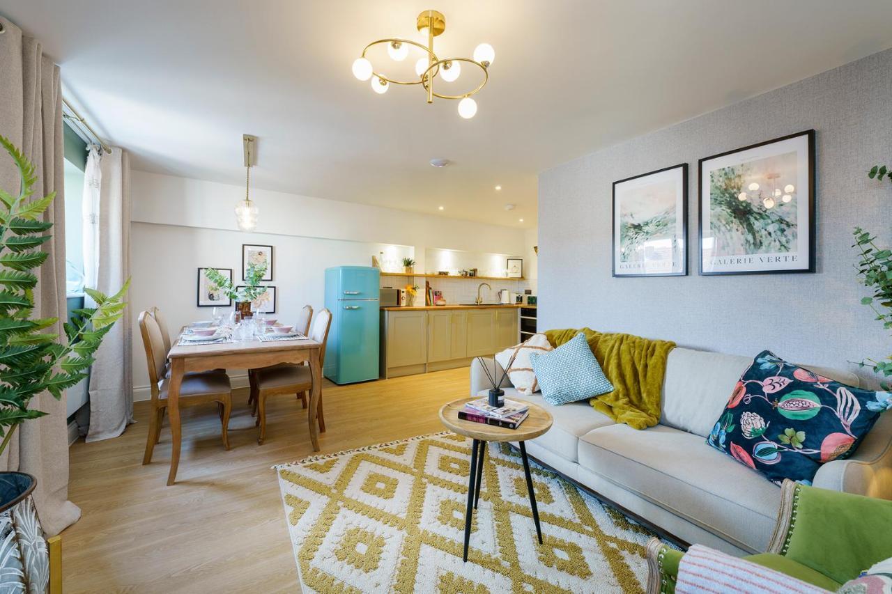 Evergreen - 2 Bed Luxury Apartment By Mint Stays บริสตอล ภายนอก รูปภาพ